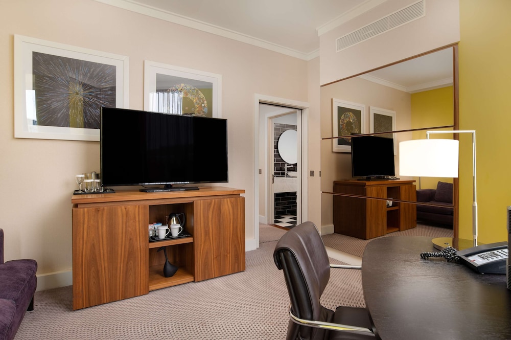 Hilton London Wembley 48/62