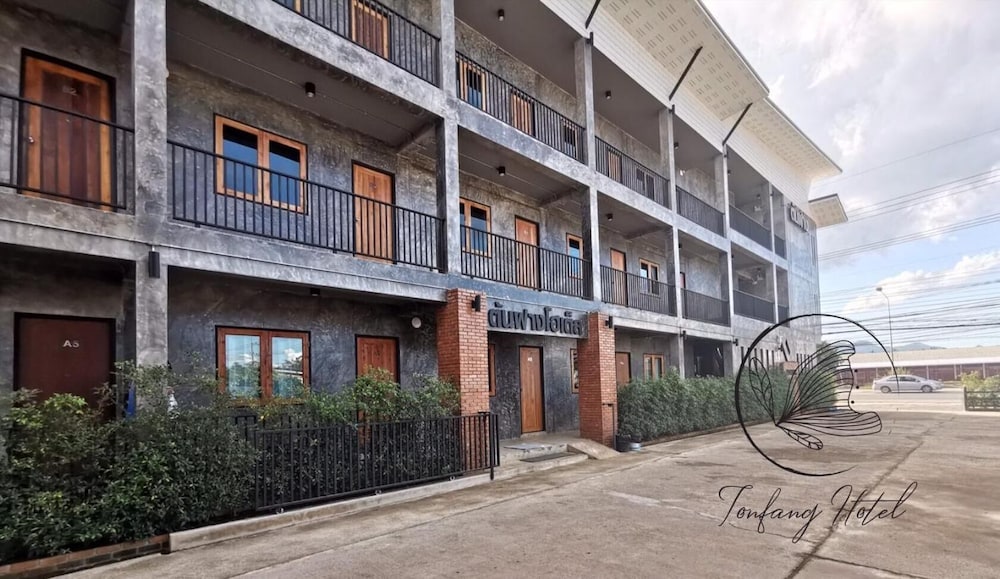 Tonfang Hotel 13/49