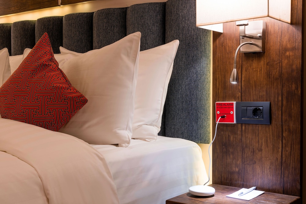 Ramada Hotel and Suites by Wyndham Yerevan 22/45