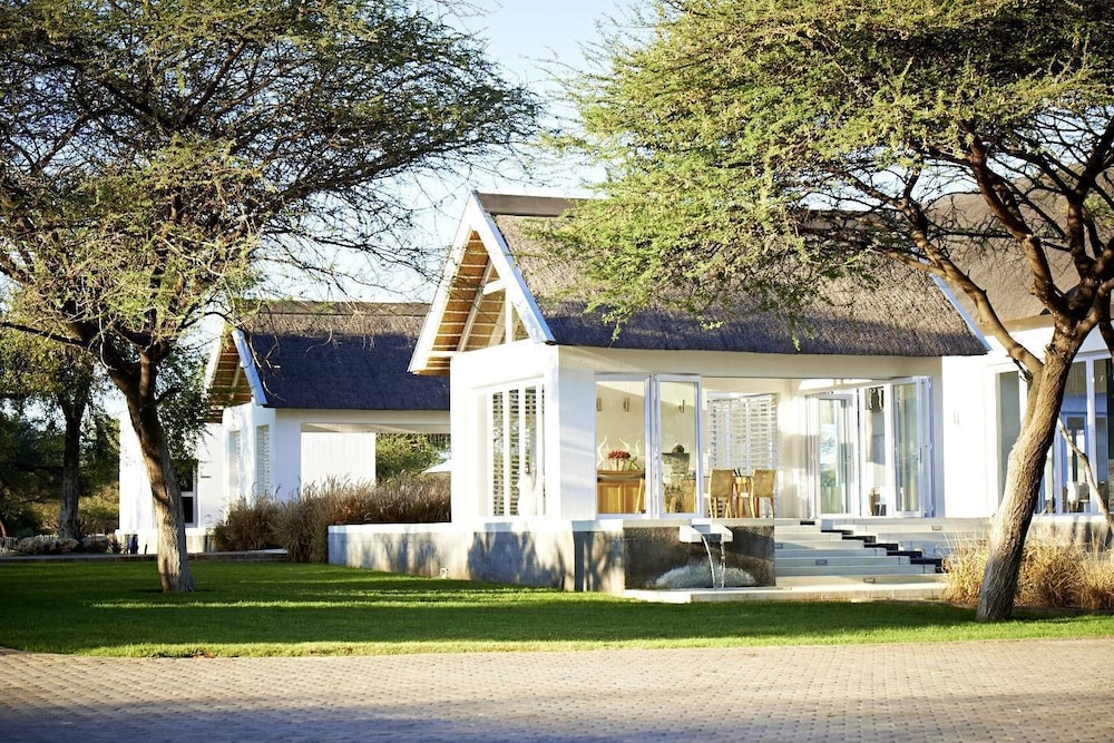 Emanya@Etosha Game Lodge 20/28