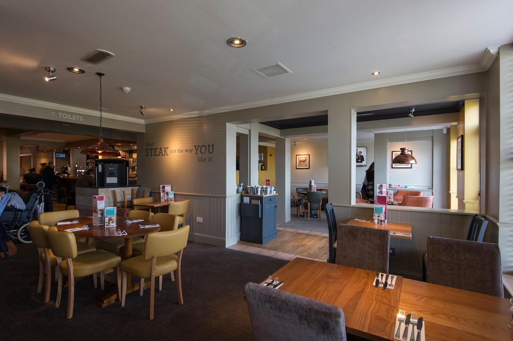 Premier Inn Hull North 45/57