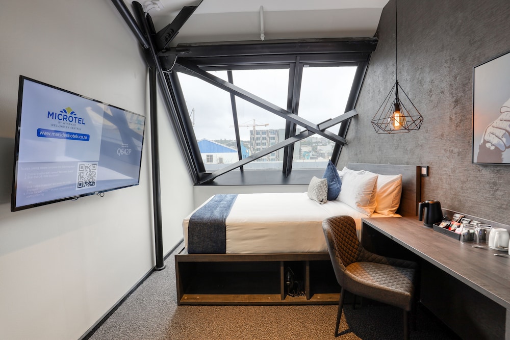 The Viv Hotel Wellington 35/57