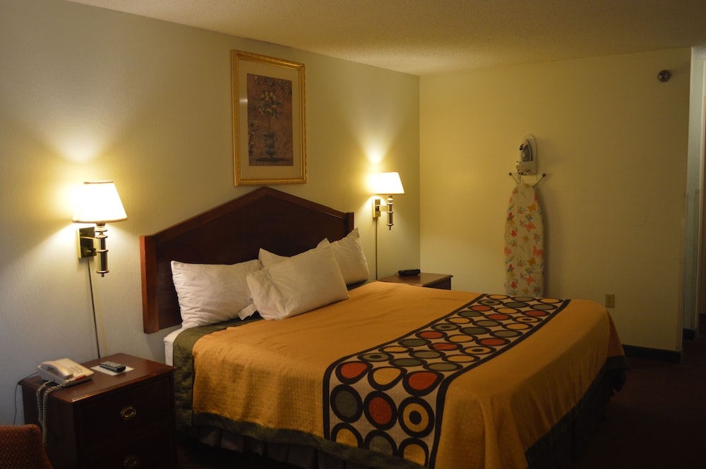 American Elite Inn 26/66