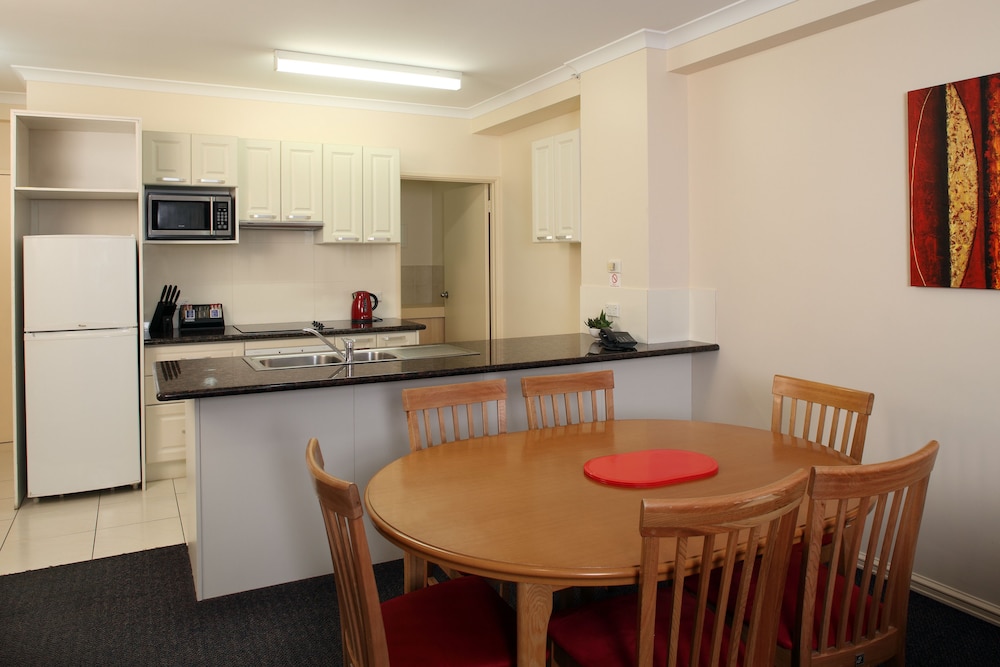 Starwest Apartments Alderney On Hay 40/49