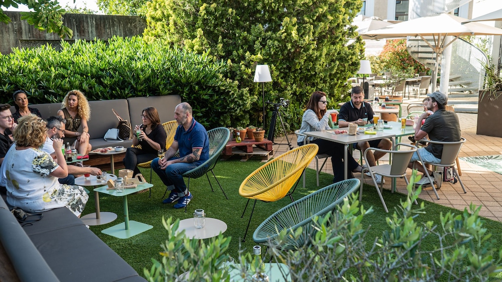 MERCURE NIORT MARAIS POITEVIN 39/50