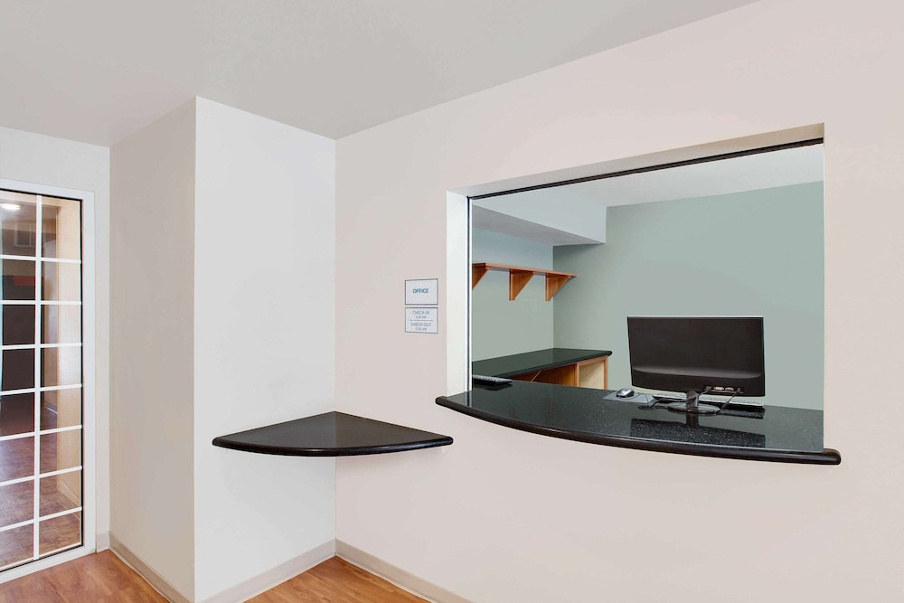 WoodSpring Suites Lake Charles 9/18