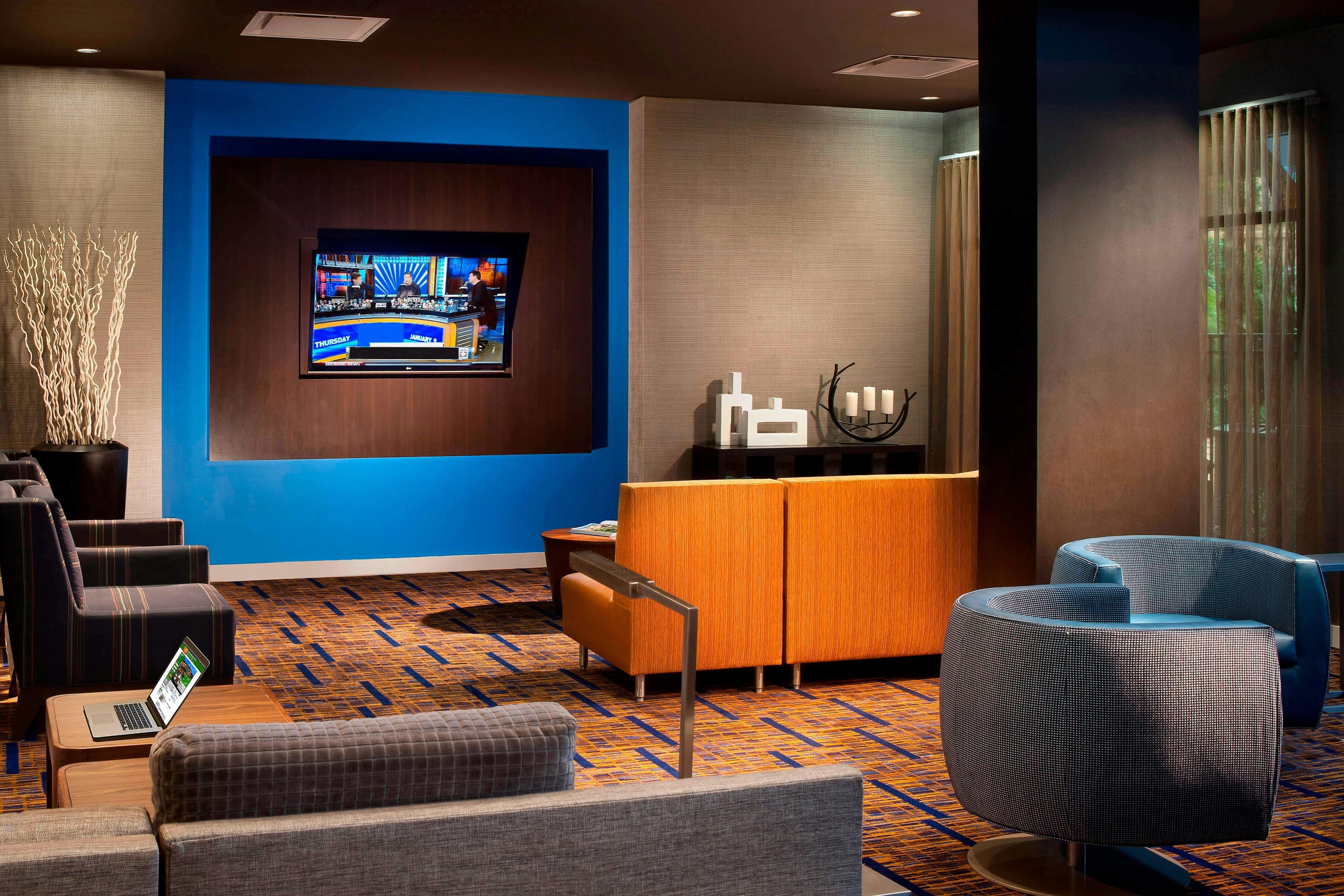 Courtyard by Marriott Orlando Lake Buena Vista in the Marriott Village 27/33