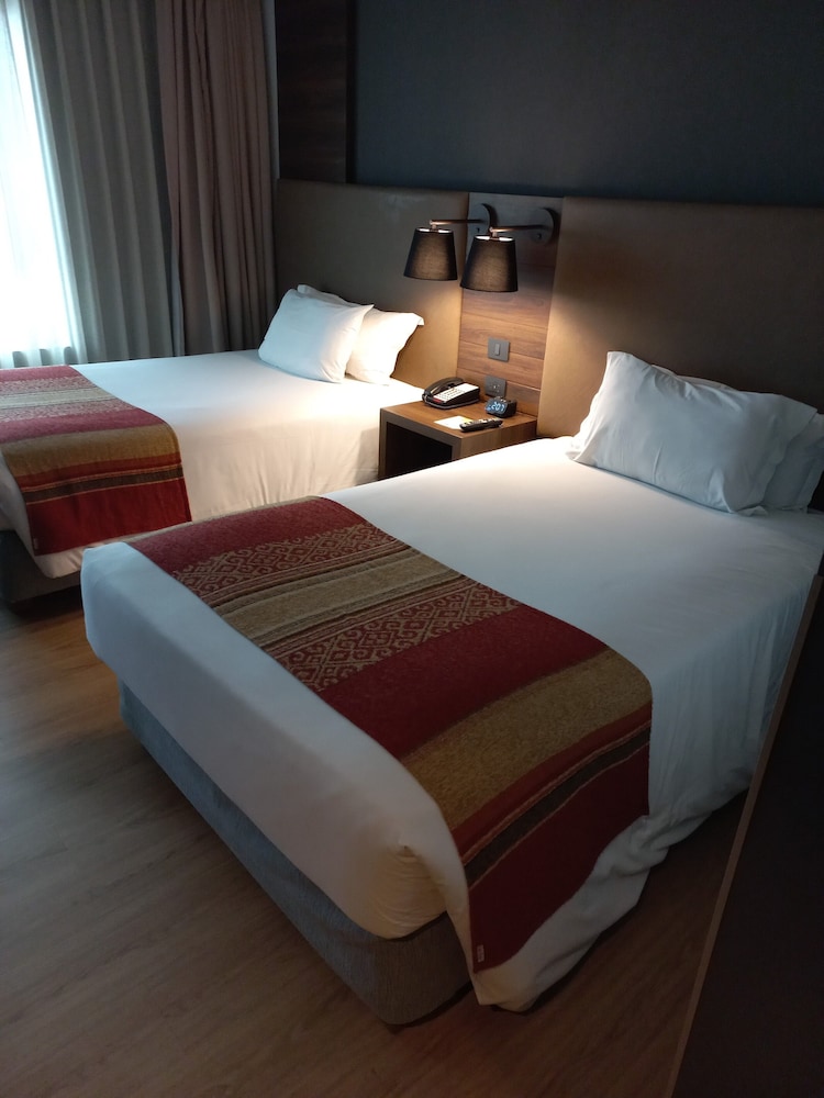 Hotel Courtyard by Marriott Puerto Montt 18/65