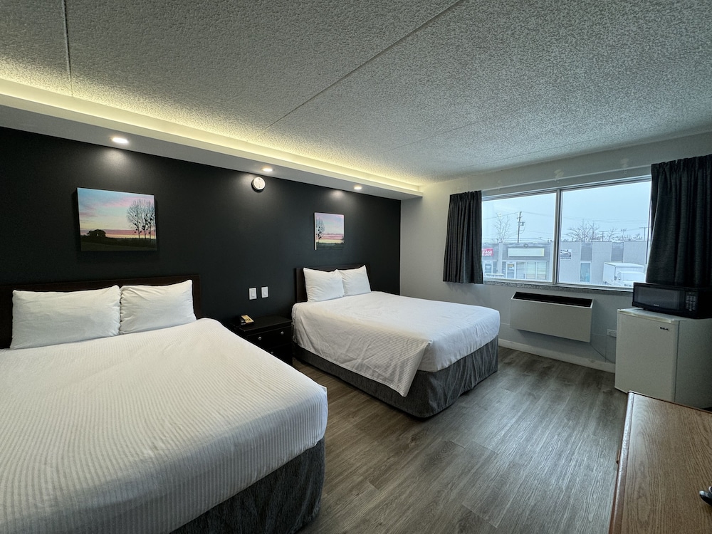 Travelodge by Wyndham Winnipeg Airport 10/37