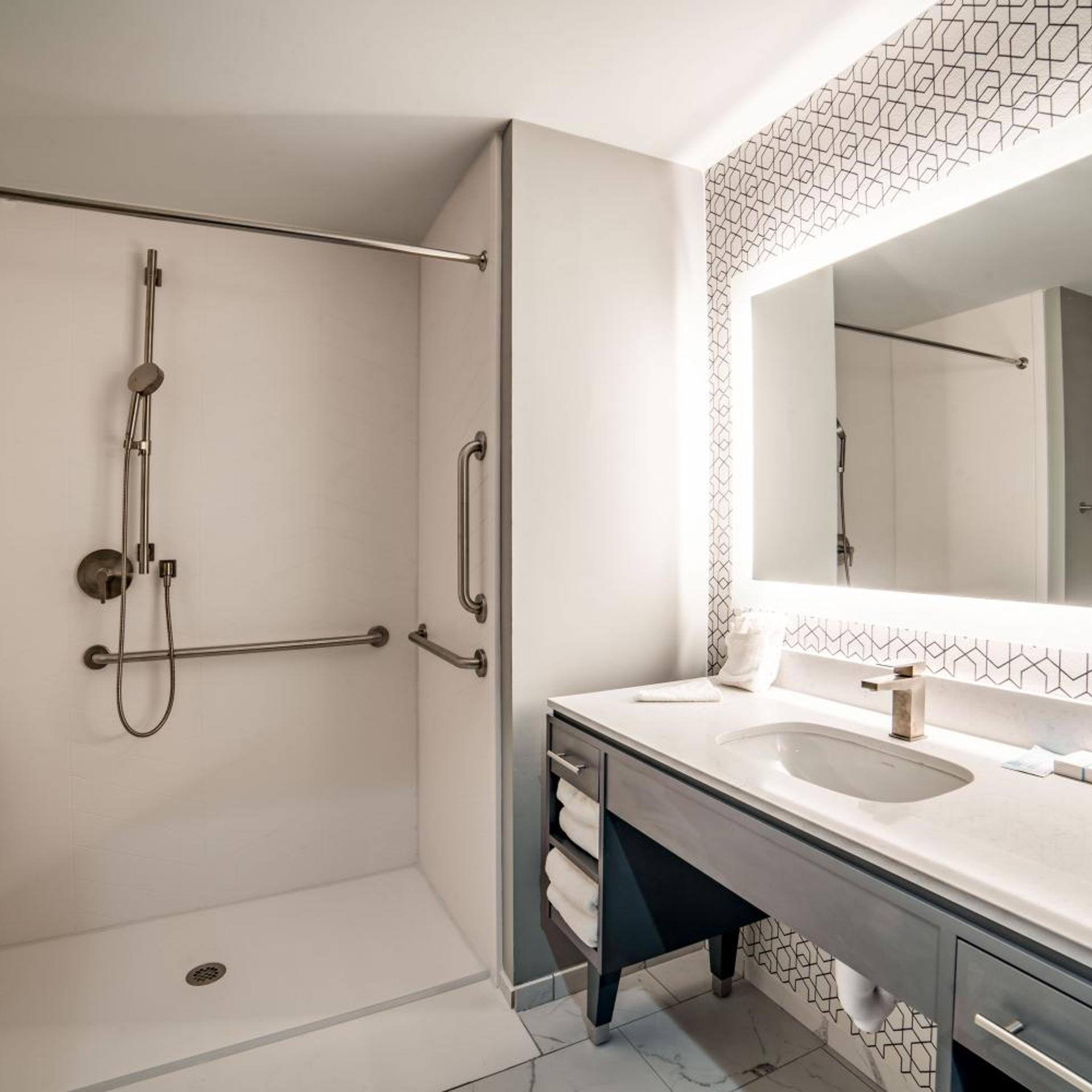 Everglades Adventures Hotel Suites by Ivey House 12/15