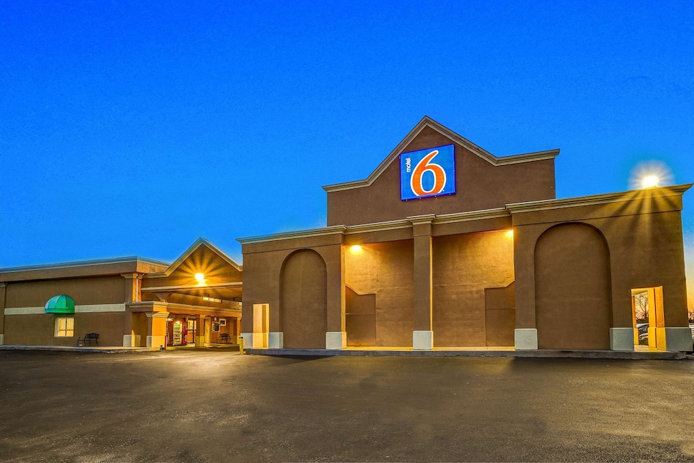 Motel6 Lester, PA - Philadelphia Airport in ESSINGTON - PA