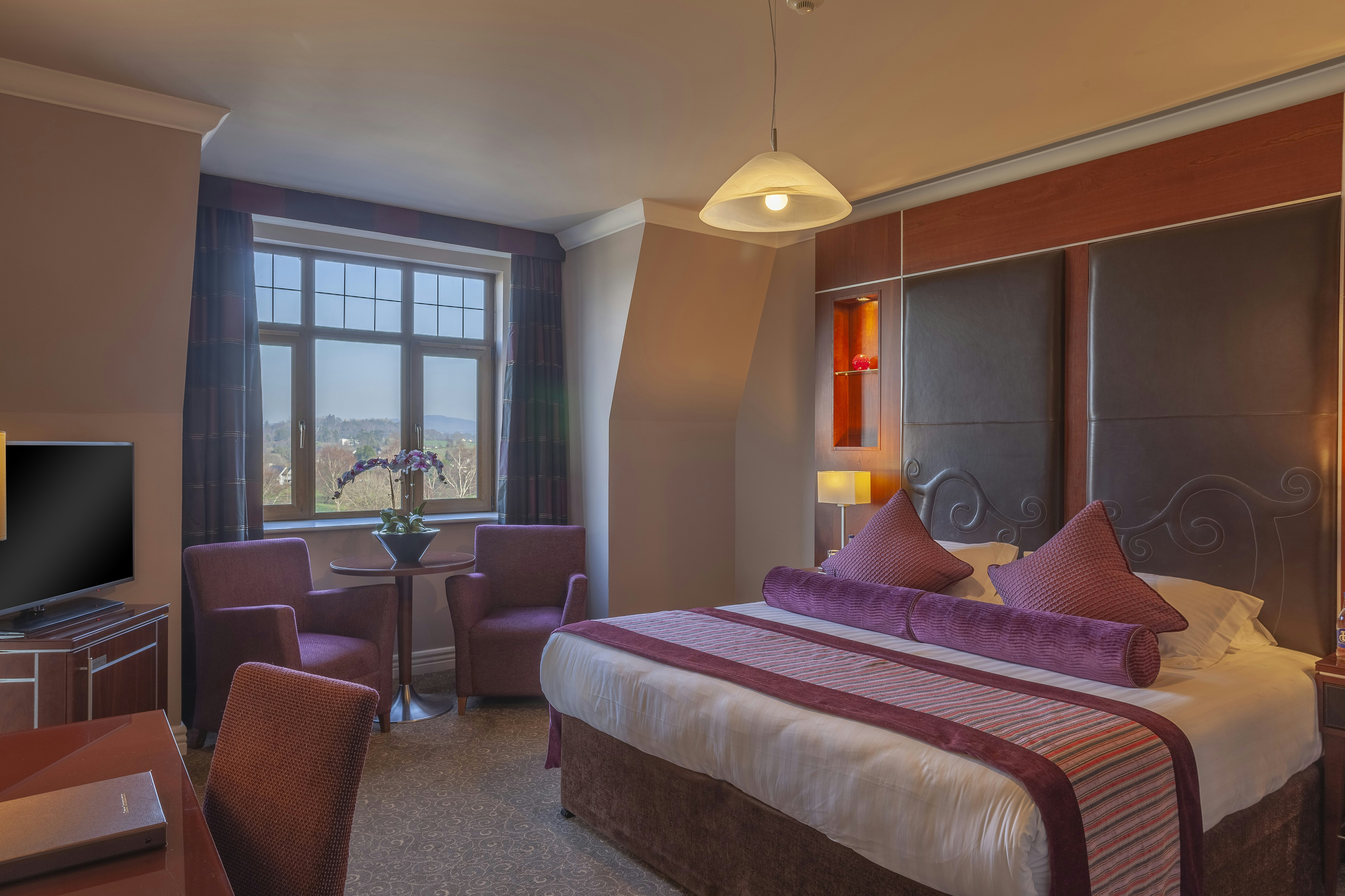 The Brehon 7/24