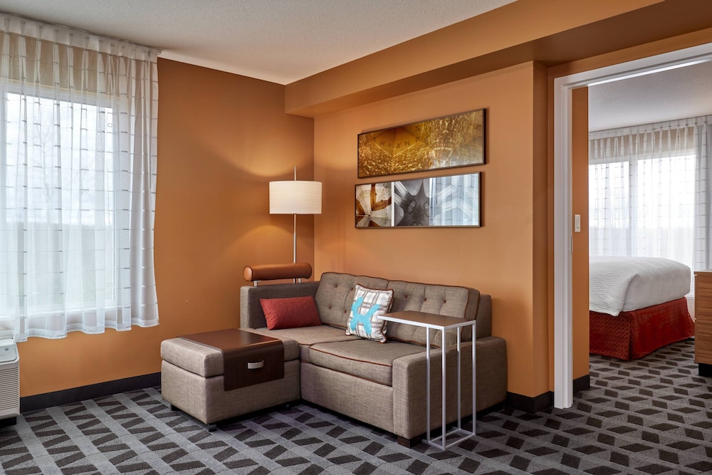 Hotel Towneplace Suites By Marriott Fort Mcmurray 22/27