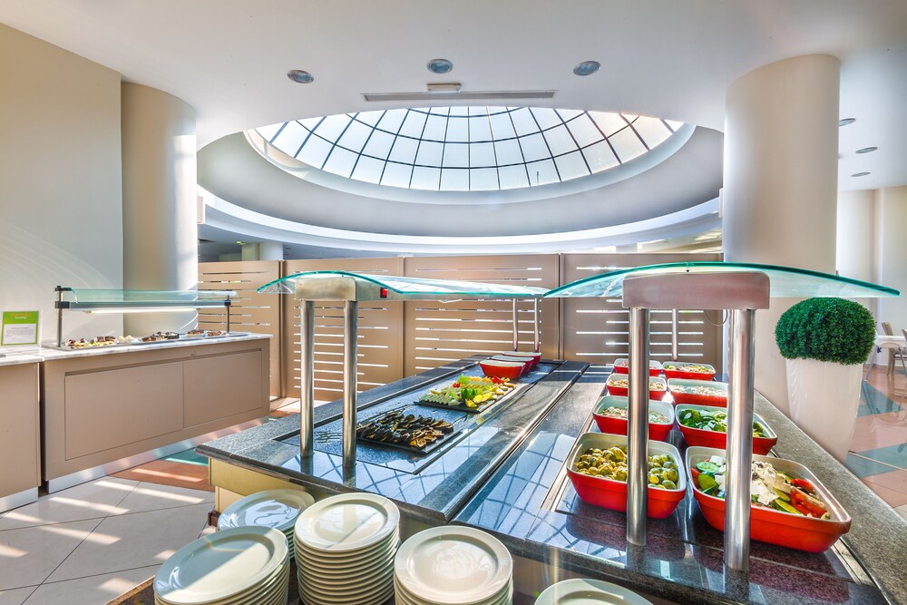 Kipriotis Maris Suites 56/64