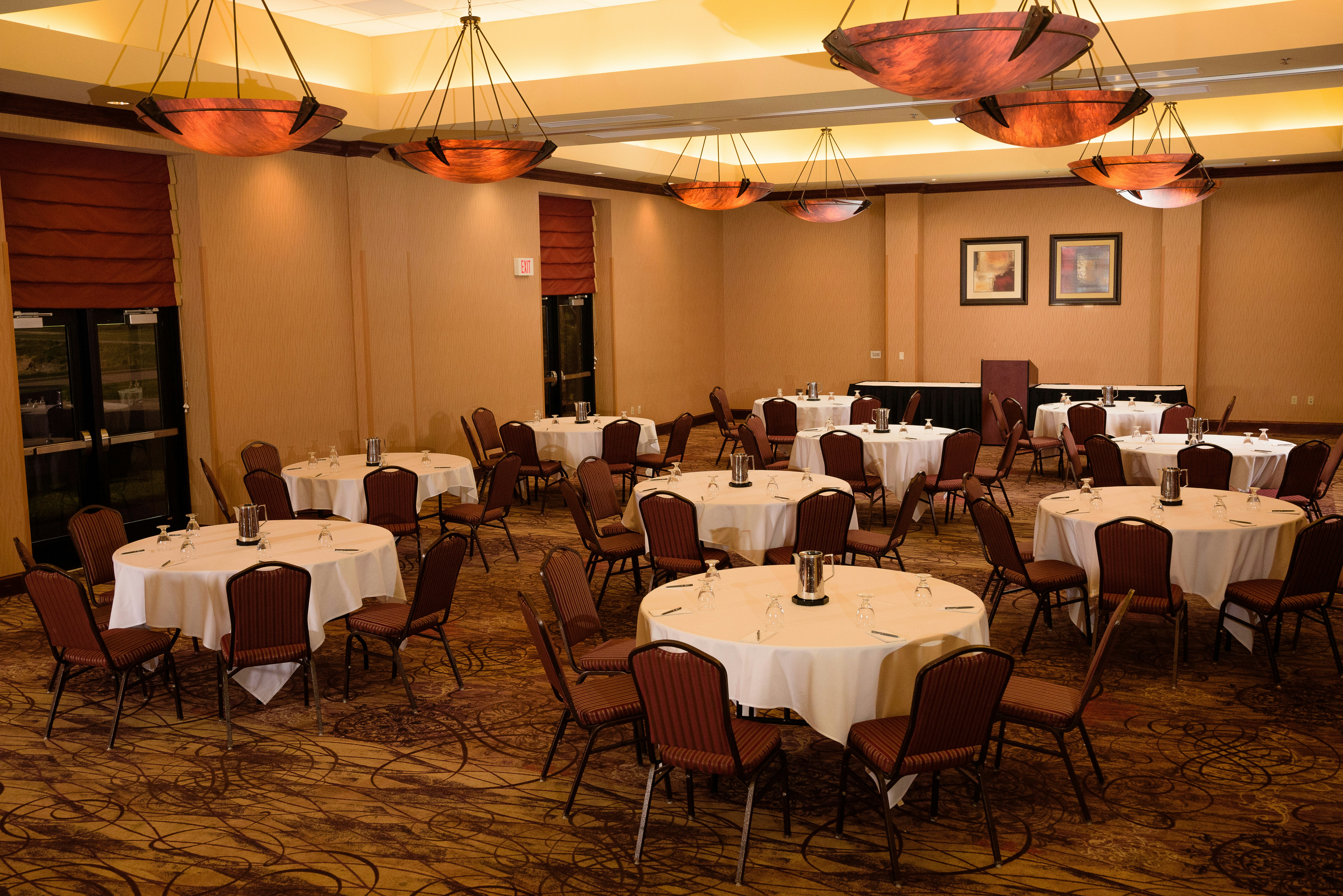 Embassy Suites by Hilton Minneapolis North 71/72