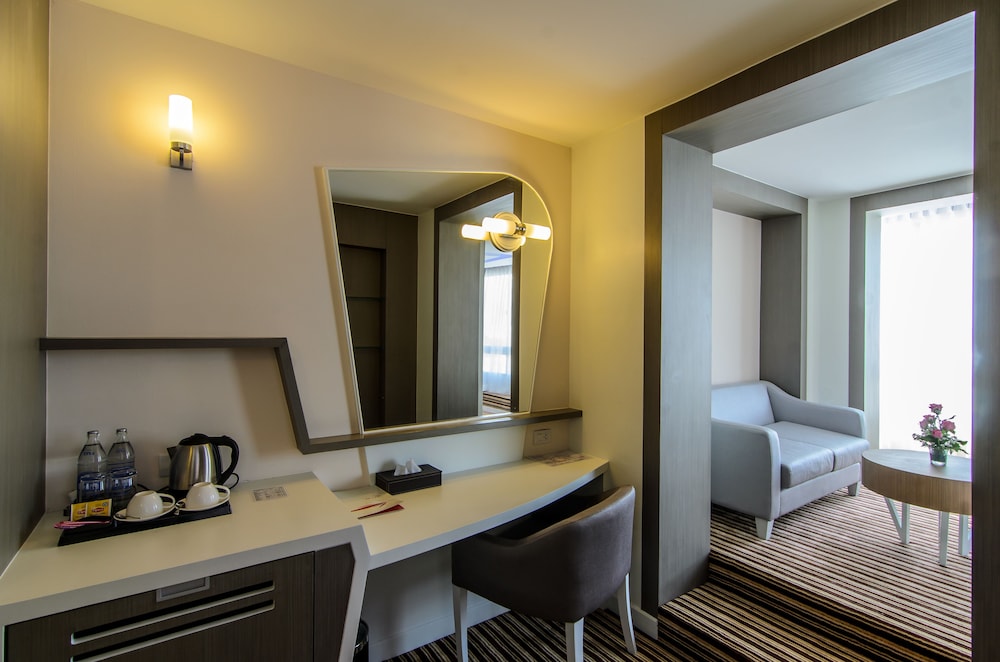 The Paradiso JK Design Hotel 49/67