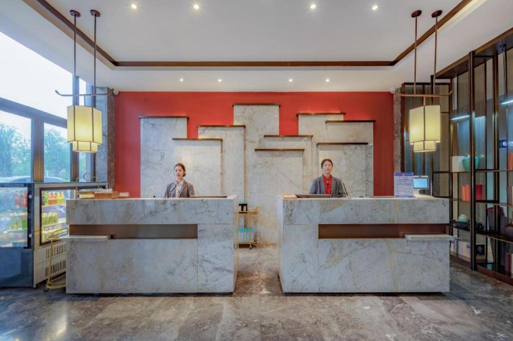 Borrman Hotel Liuzhou Guizhong Avenue Liugao 11/59