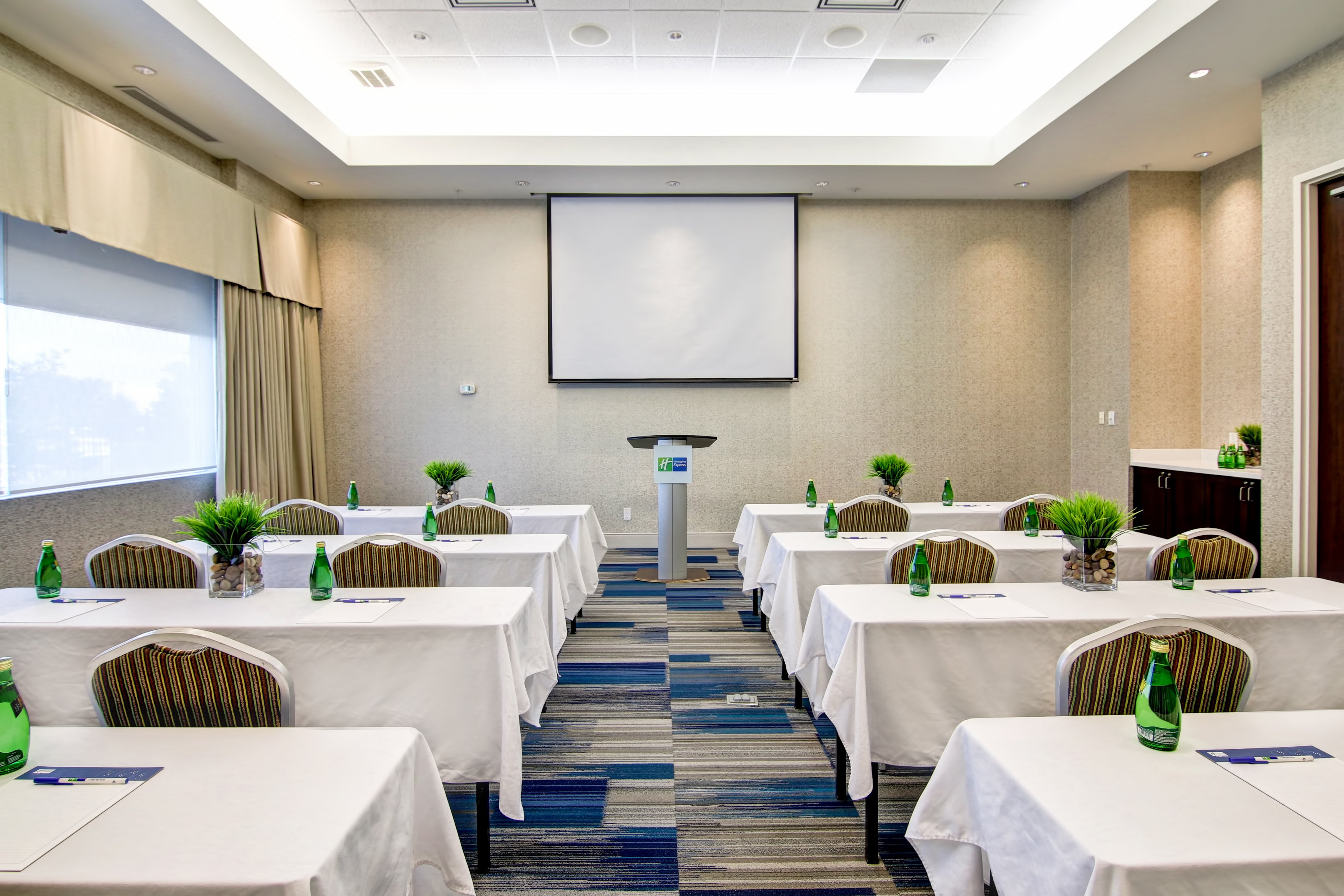 Holiday Inn Express Hotel & Suites Toronto Markham 42/50