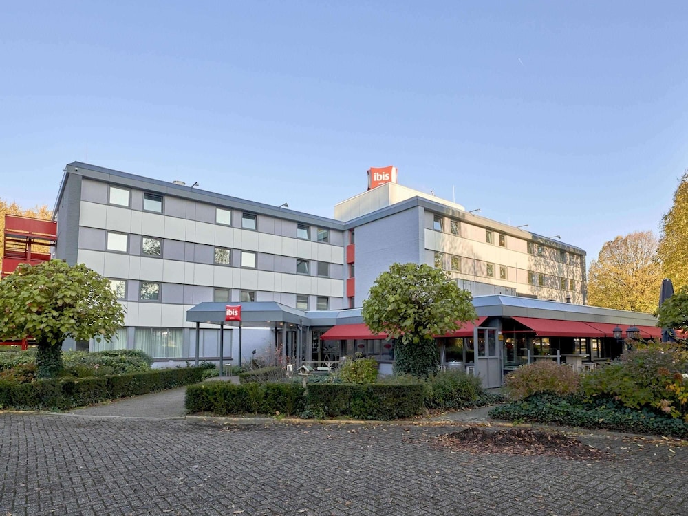 Ibis Tilburg 2/50