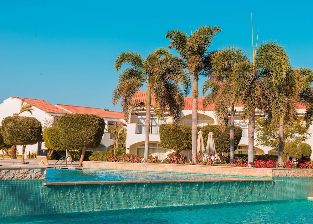Reef Oasis Blue Bay Resort and Spa 45/48