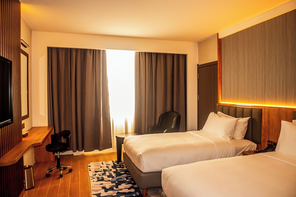 AGlow Hotel Harbor Bay Batam 19/65
