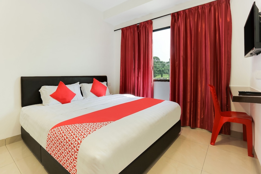 OYO 89495 Rich Hotel 4/17
