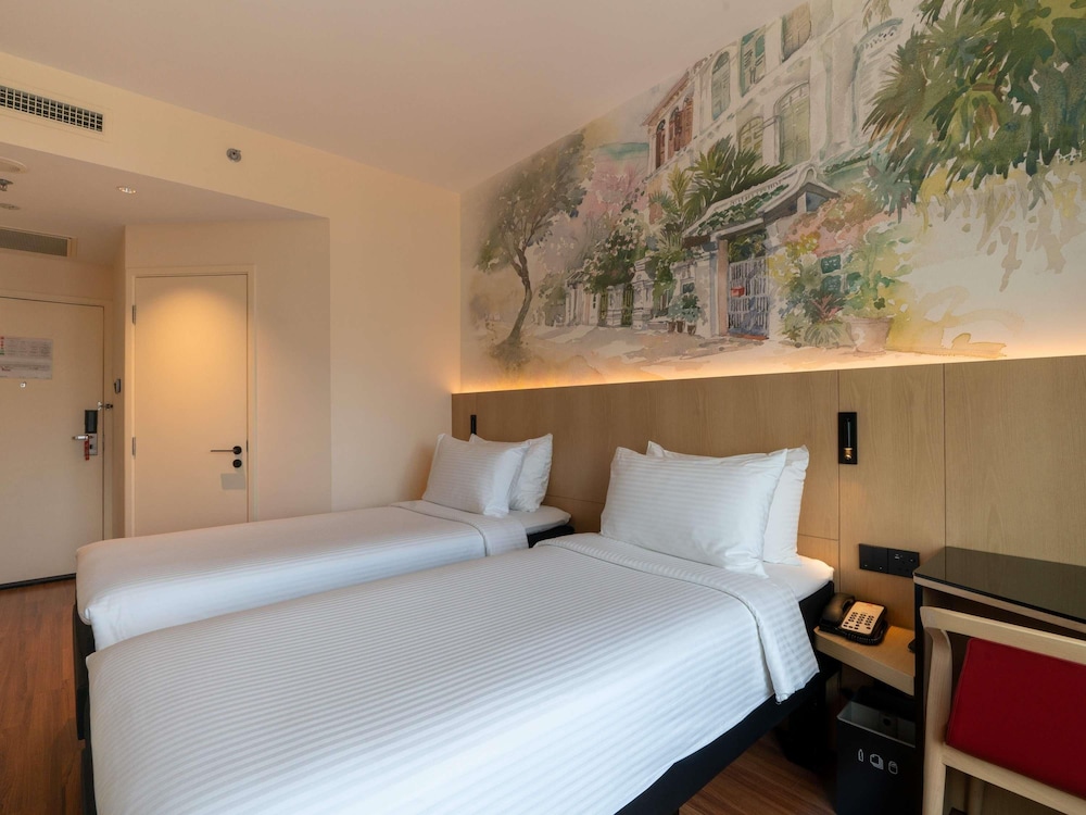 Superior, Twin Beds, Ibis Singapore on Bencoolen 3/6