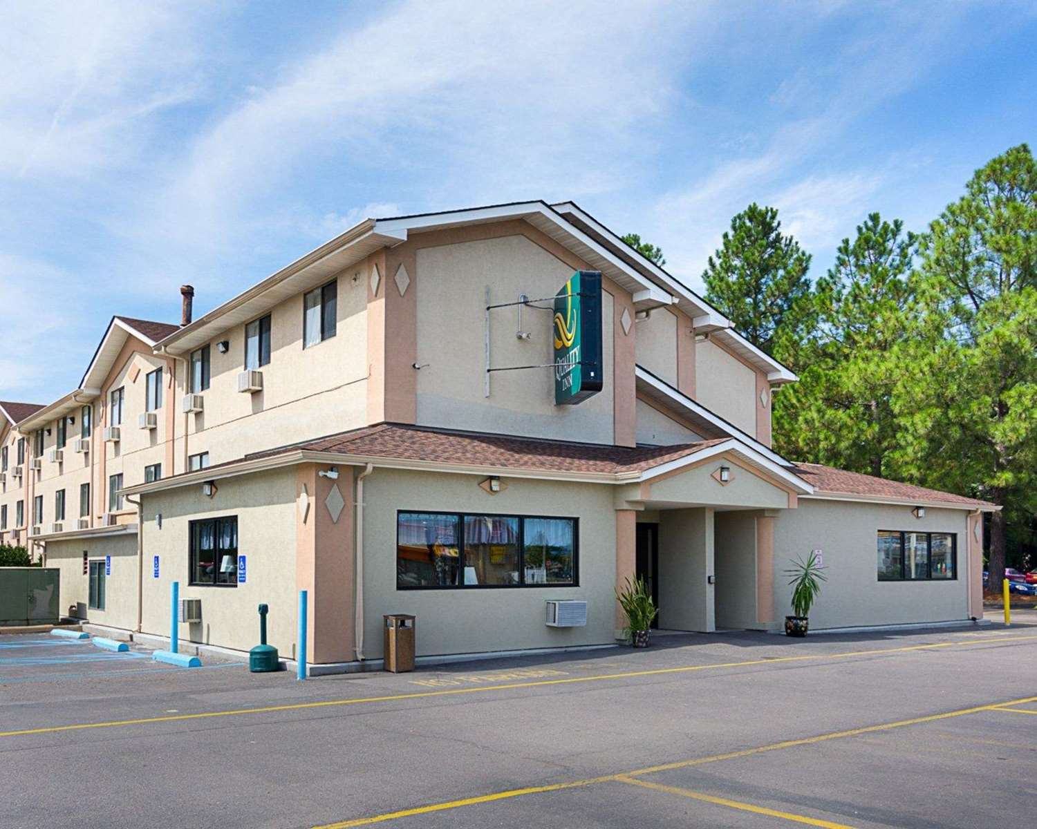 品质酒店(Quality Inn Chesapeake - Greenbrier) 图片2