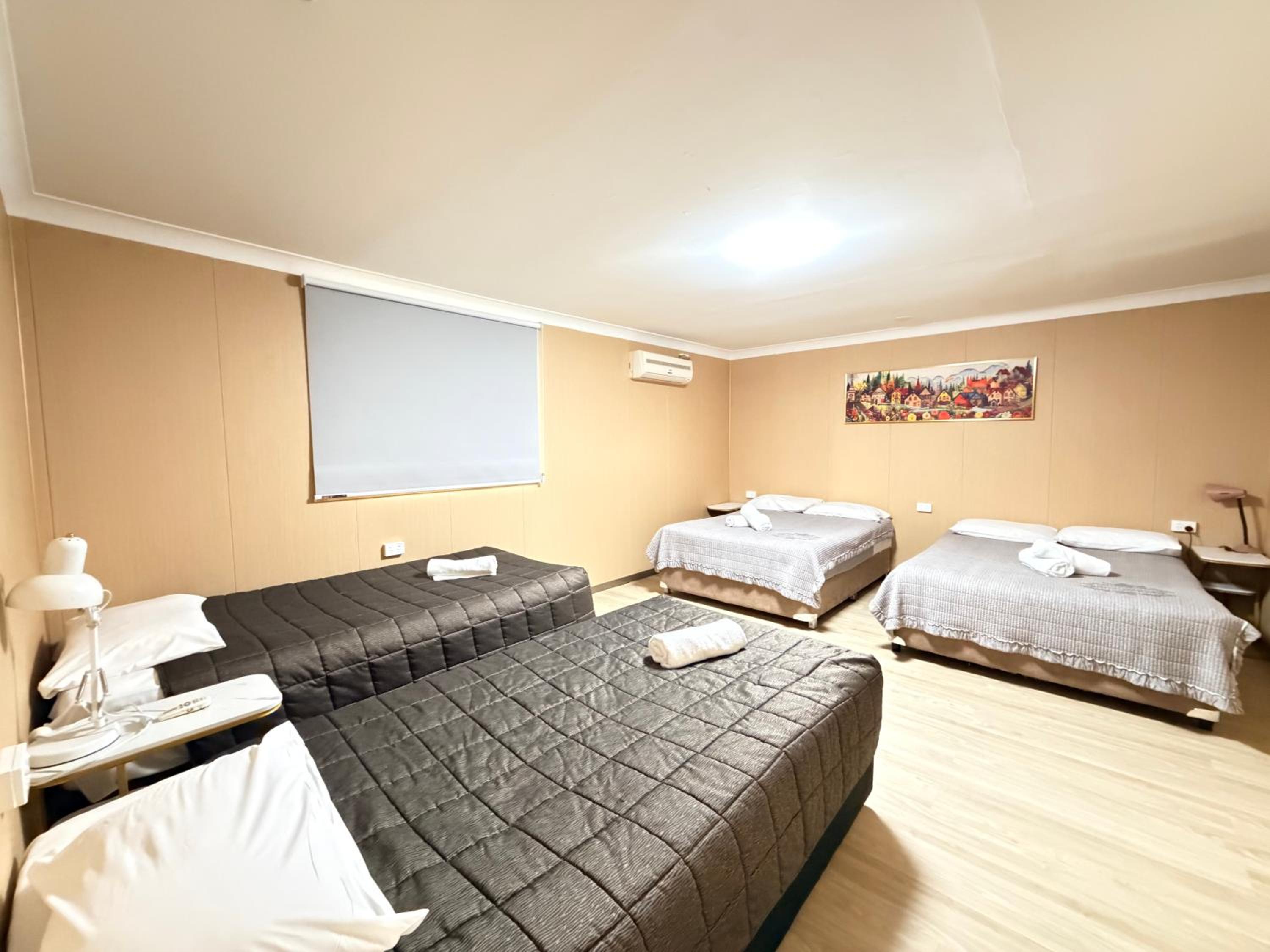 غرفة عائلية، Alpine Heritage Motel 1/1