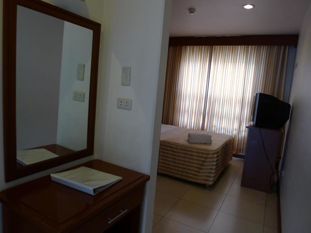 Hotel Cosmopolitan 43/57