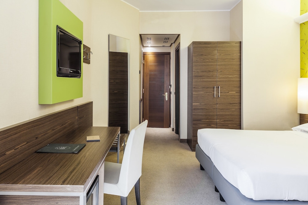 Hotel Des Etrangers 23/41