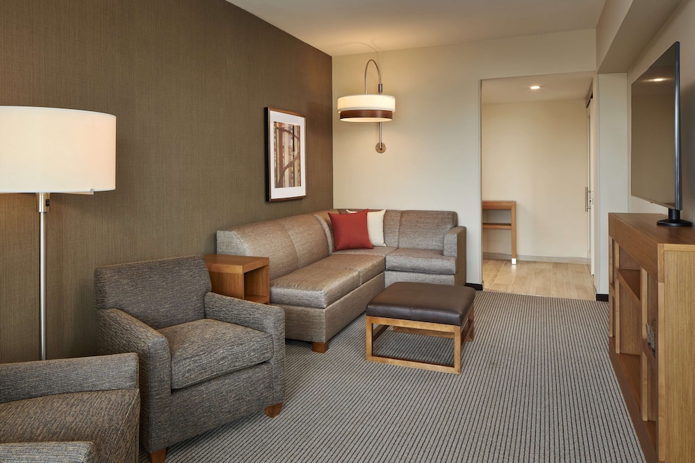 Hyatt Place Evansville / Downtown 16/25