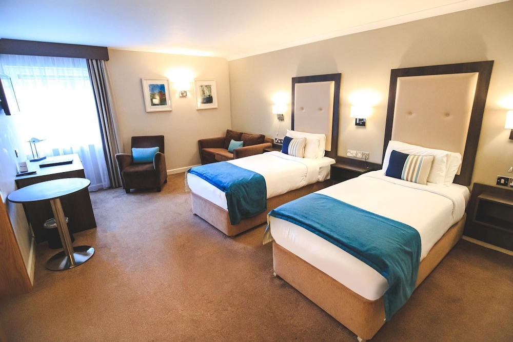 WESTLODGE HOTEL 3/34
