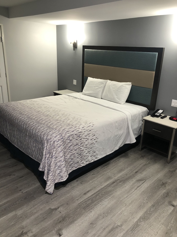 Travelodge Inn Suites By Wyndham West Covina 15/36