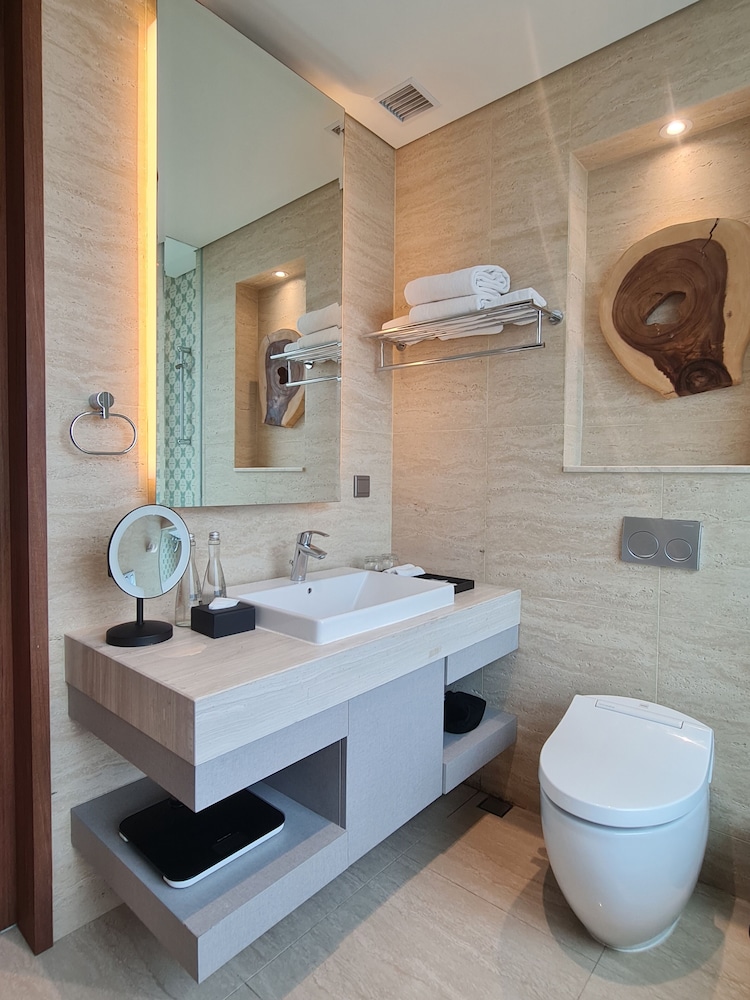 Trembesi Hotel BSD 48/50