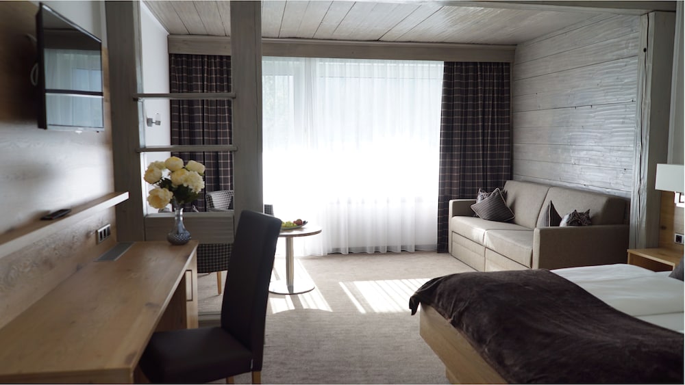 Hotel Quellenhof 16/59