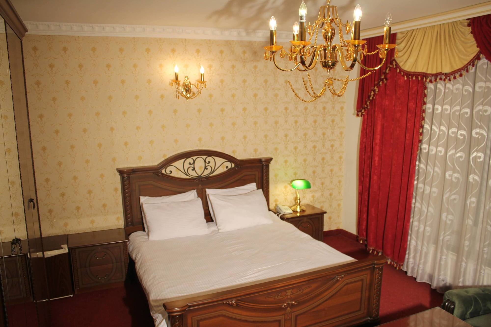 STANDARD, SINGLE, KING BED