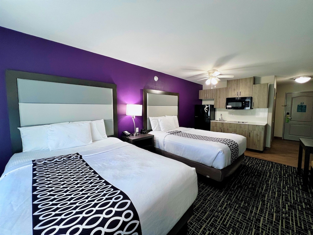 La Quinta Inn & Suites by Wyndham Pharr North McAllen 19/58