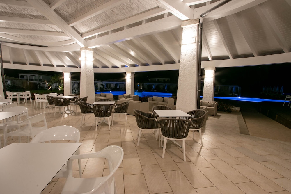 Limone Beach Resort 21/38