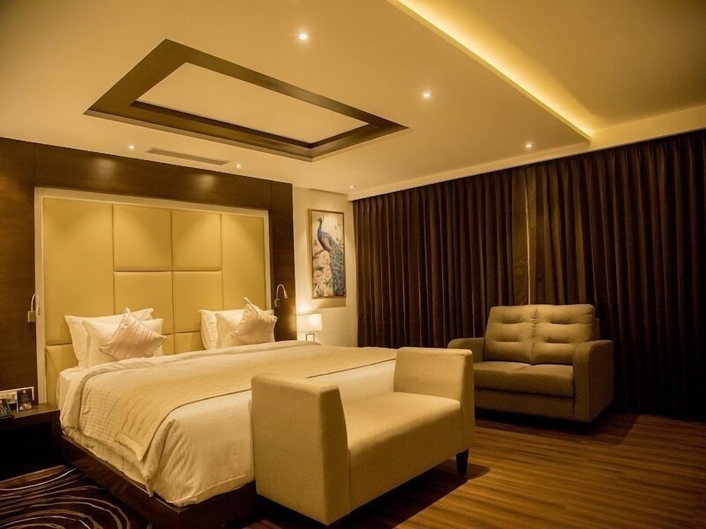 S Hotels 19/50