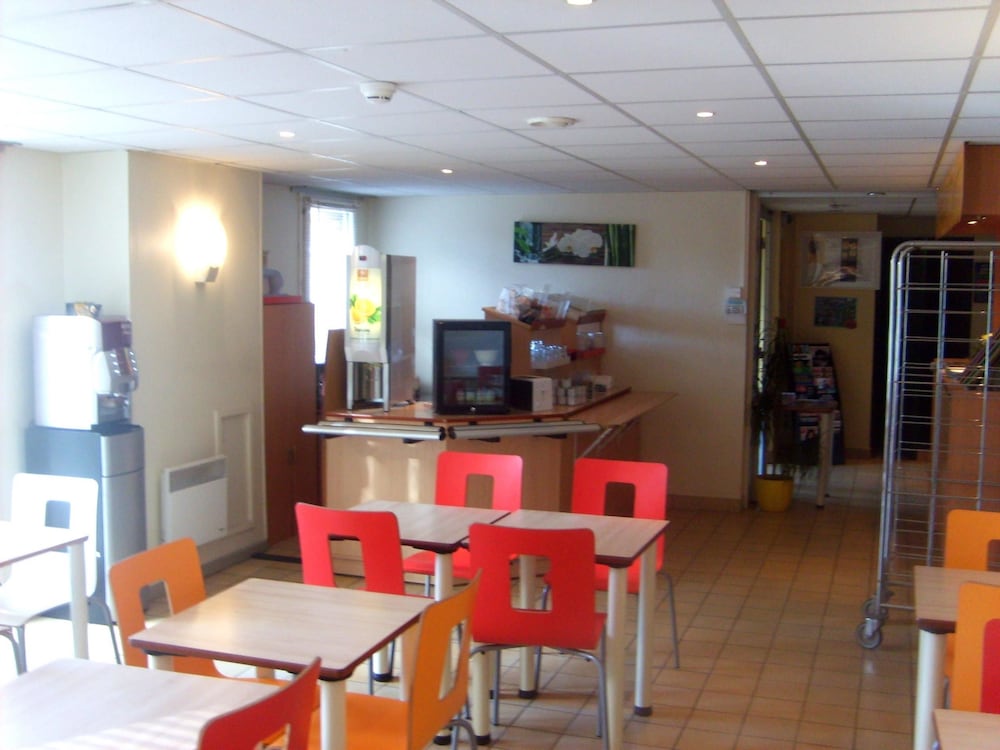 Premiere Classe Dunkerque Sud - Loon Plage 37/43