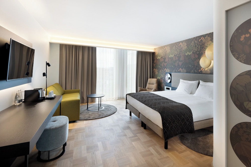 STANDARD, DOUBLE BED