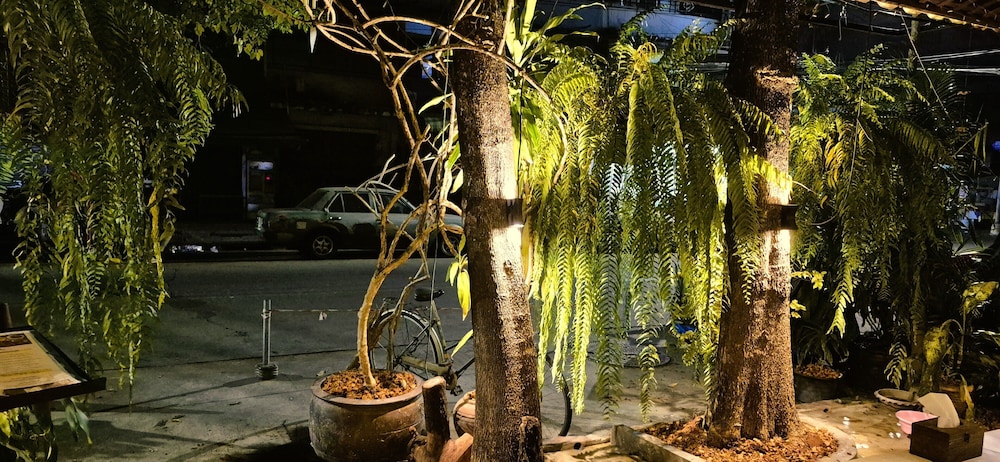 Shanti Lodge Bangkok 62/70