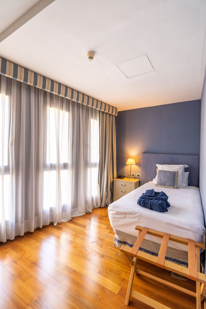 Hotel Blancafort Spa Termal Formerly Gran Hotel Balneario Blancafort 19/77