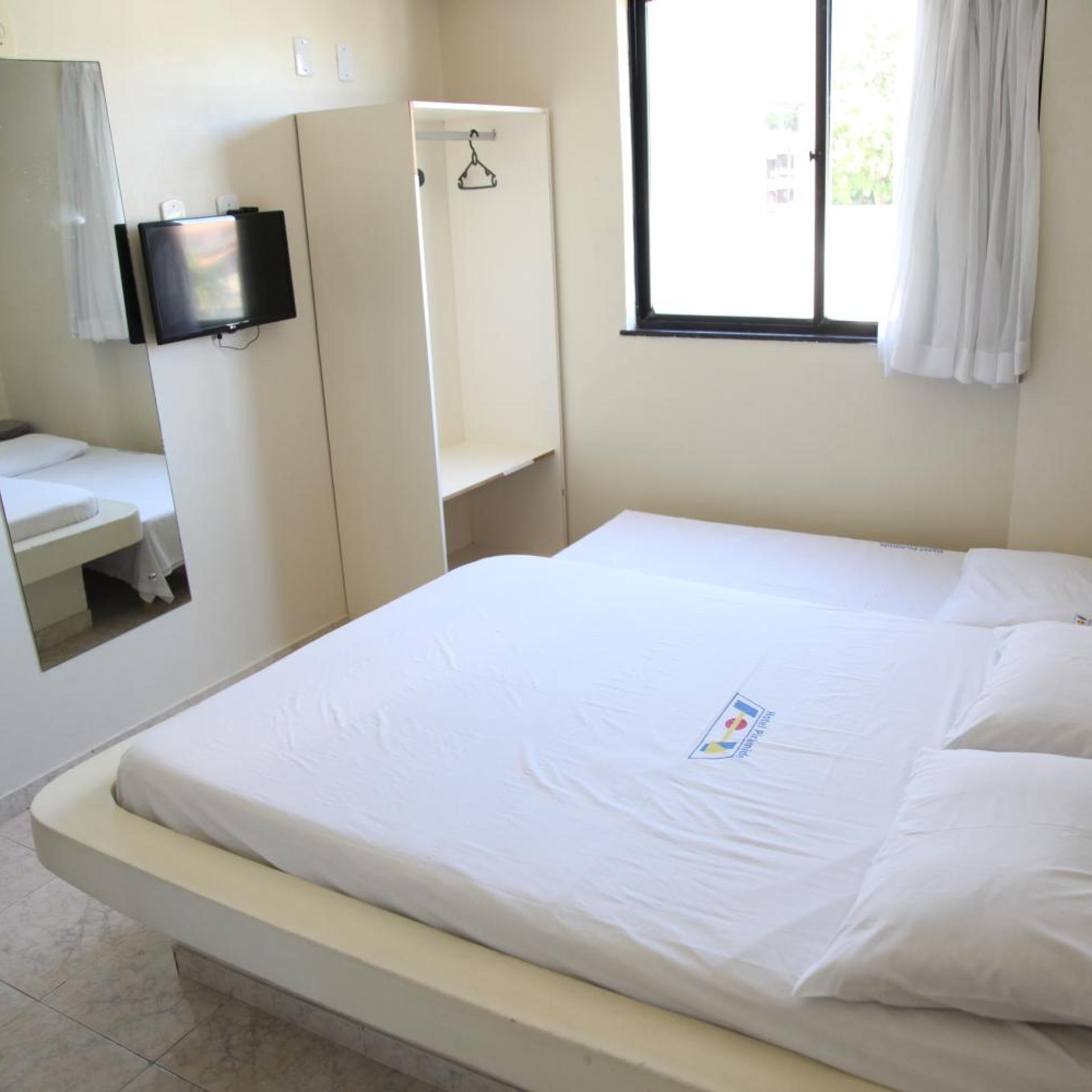 Hotel Piramide Paulo VI 13/50