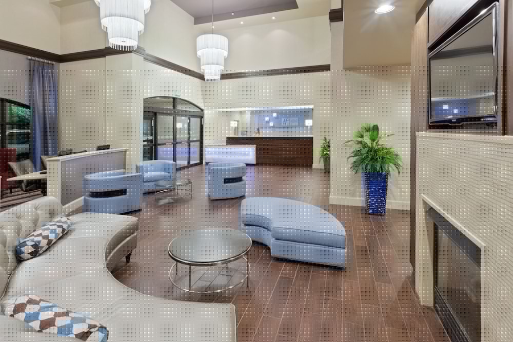 Holiday Inn Express Hotel And Suites Dover 16/60