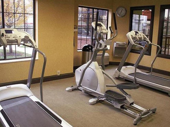 Holiday Inn Express Hotel Suites Indianapolis East 44/75