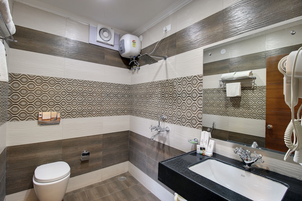 Times Kumbhalgarh Fort Resort-Pure Veg 39/45