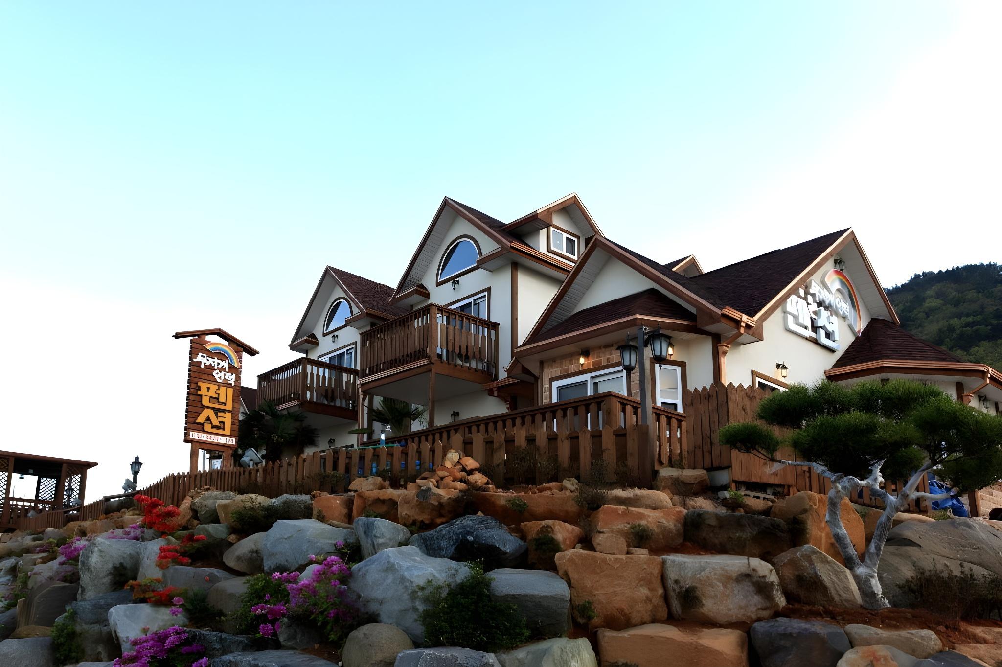 Namhae Rainbow Hill Pension 3/23