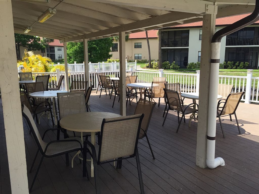 Shorewalk Vacation Villas 26/45